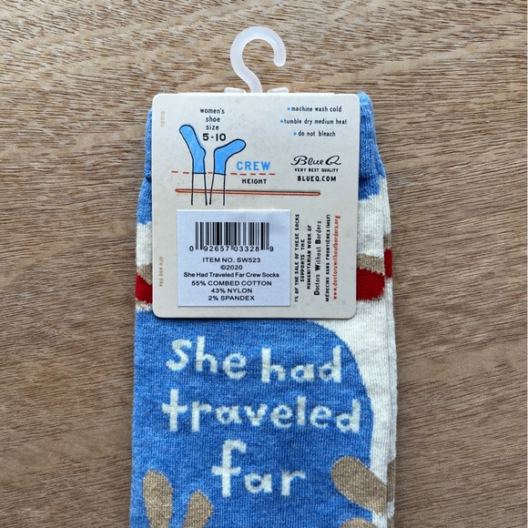NWT Blue Q She Had Traveled Far Women’s Soft Combed Cotton Crew Socks - Picture 4 of 5
